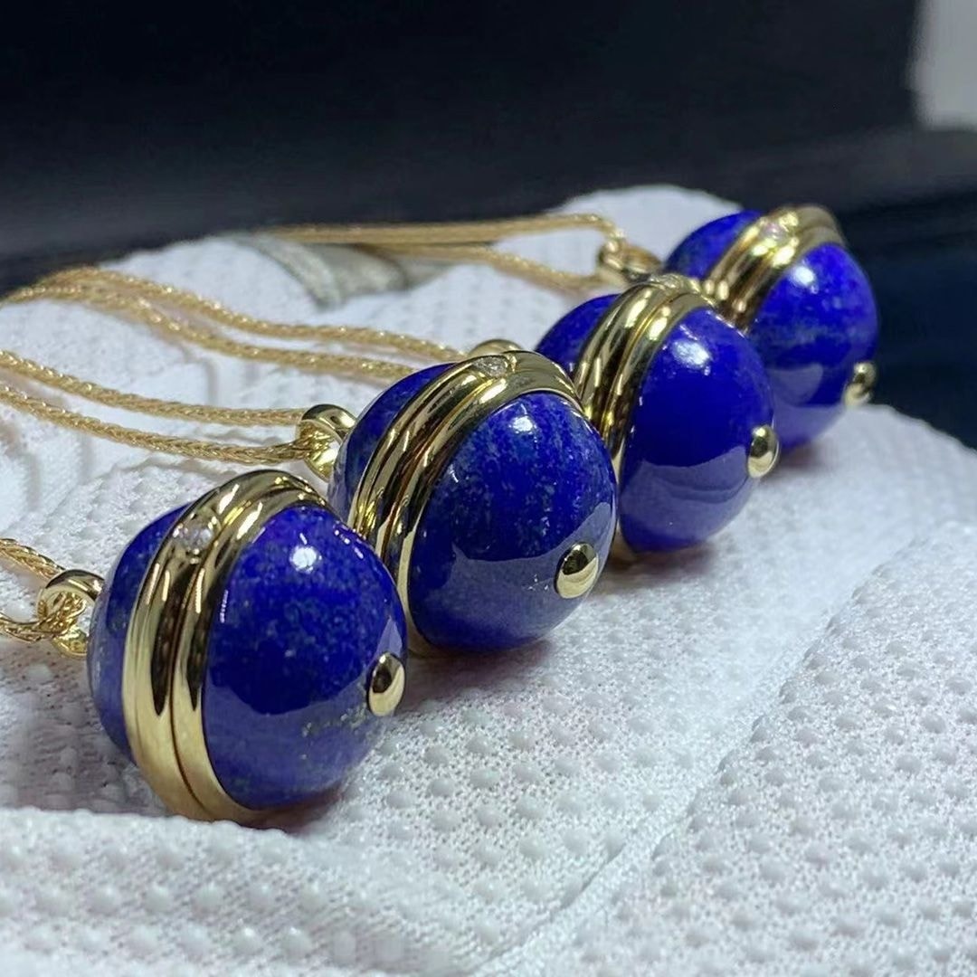 piaget 18k yellow gold with diamond lapis lazuli possession pendant necklace 1