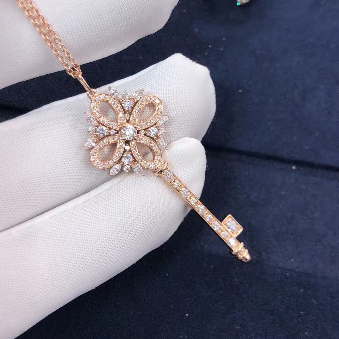 tiffany 18k rose gold diamonds victoria key pendant necklace
