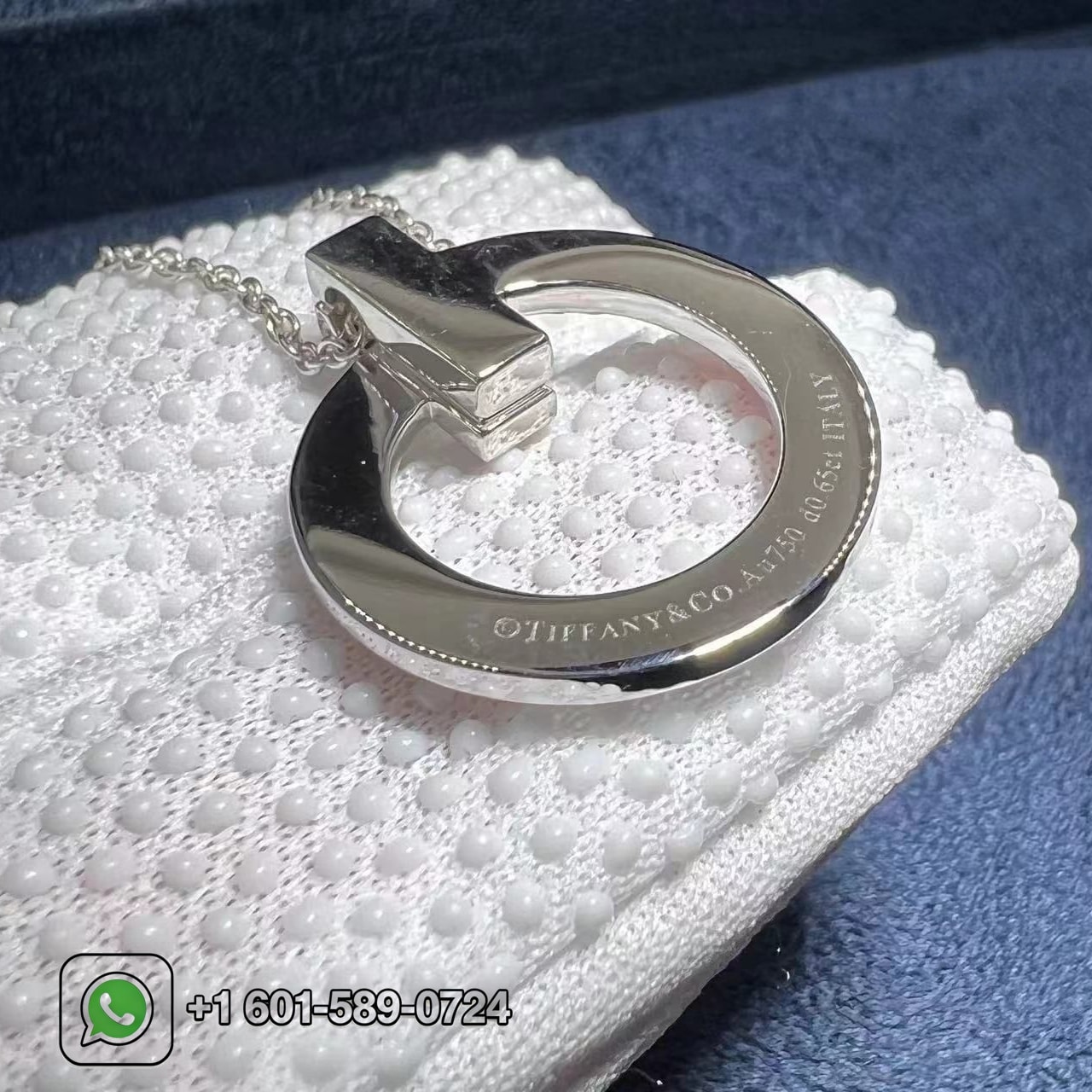 tiffany 18k white gold diamond t t1 circle pendant necklace 3