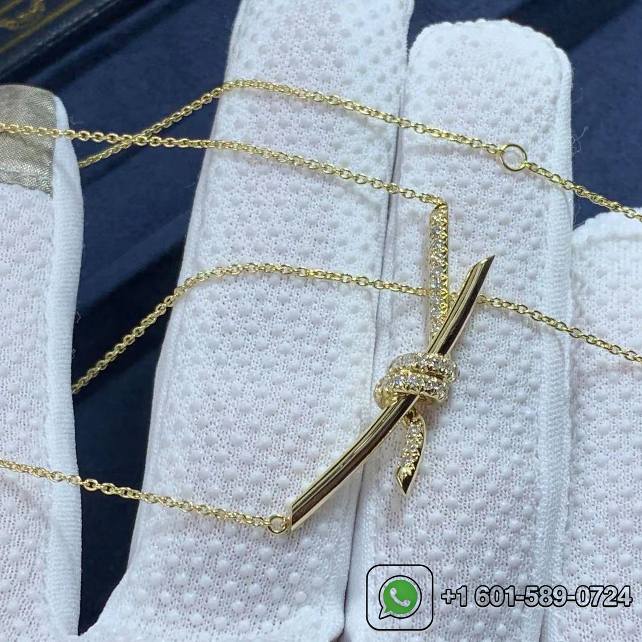 tiffany knot 18k yellow gold with diamonds pendant necklace 1