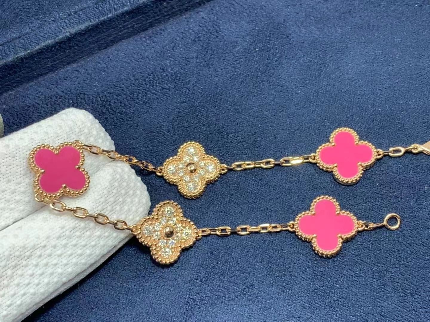 van cleef arpels 18k pink opal diamond 5 motifs vintage alhambra bracelet 3