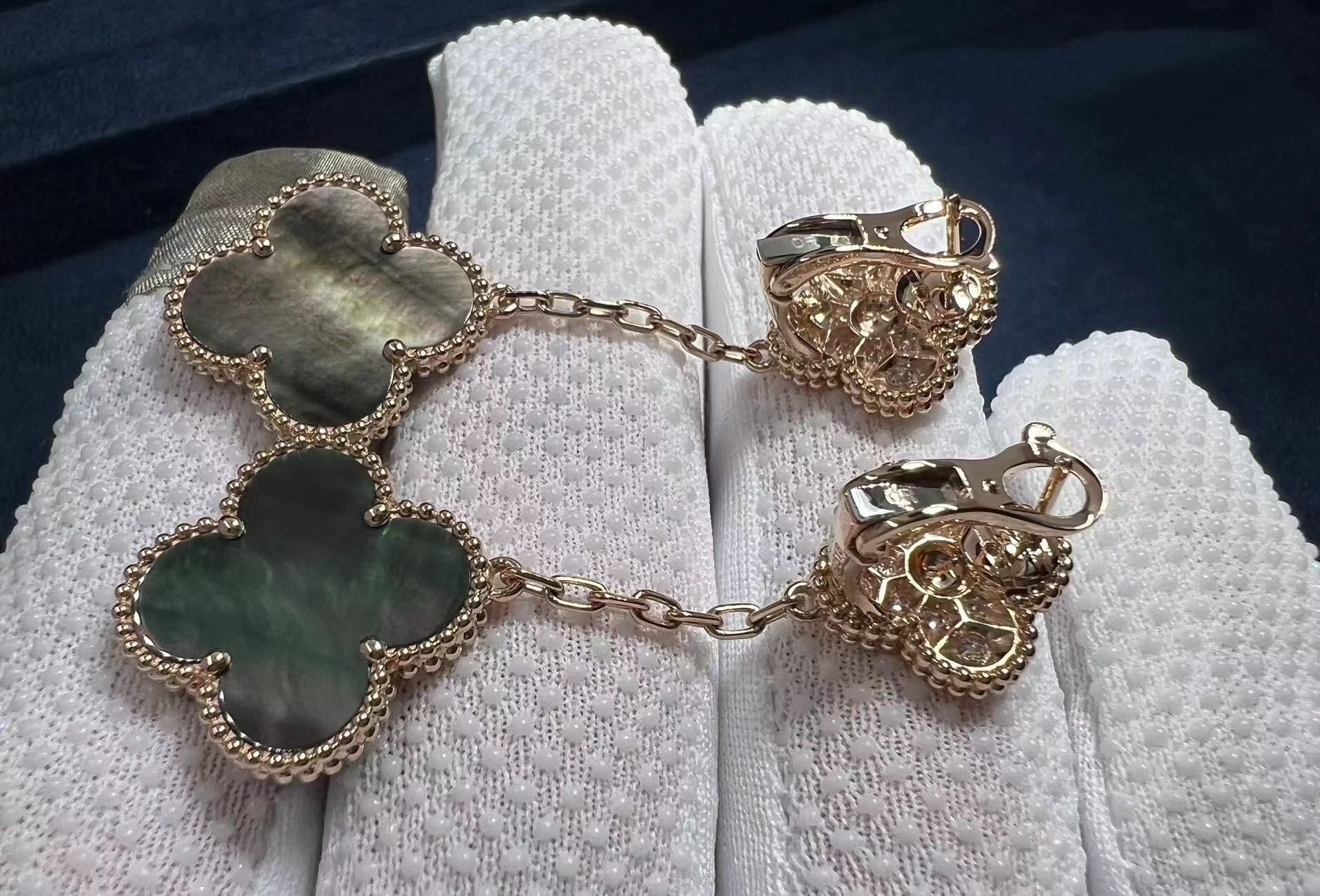 van cleef arpels 18k rose gold diamond grey mother of pearl magic alhambra 2 motifs earrings vcarp2r200 1