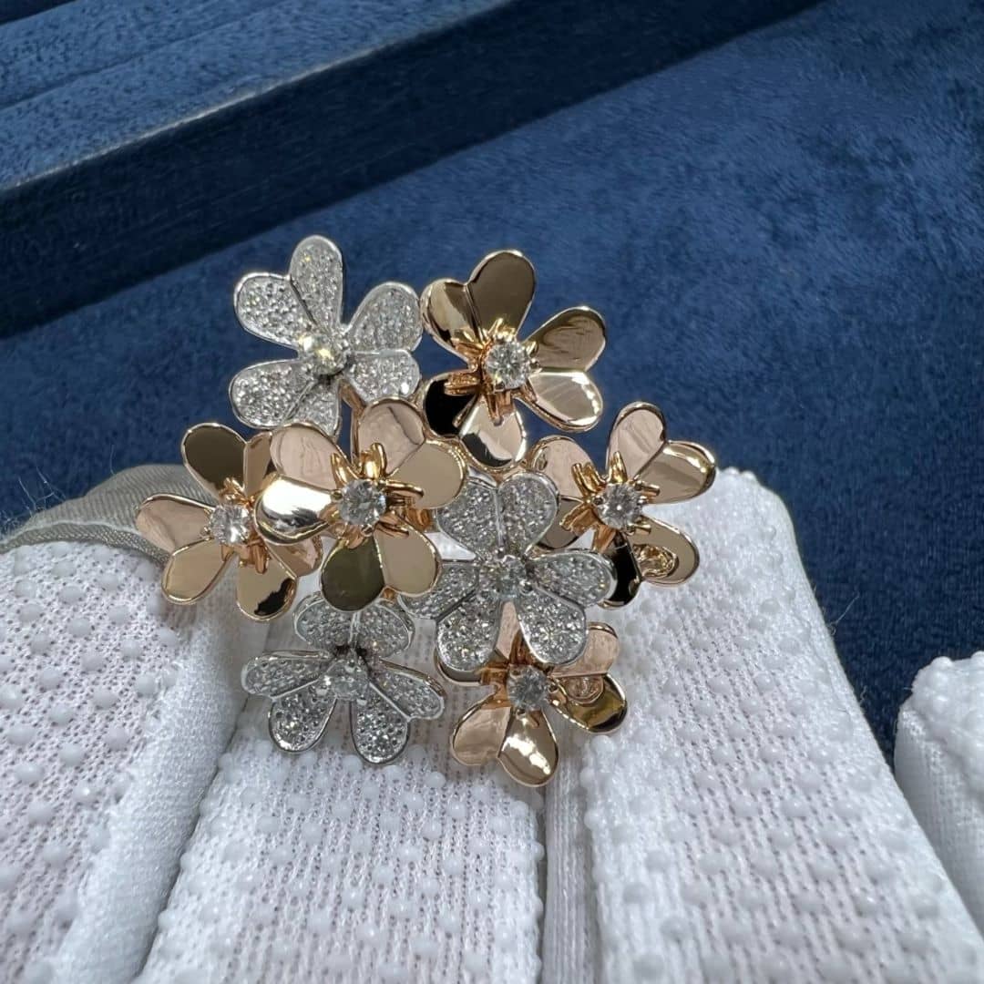 van cleef arpels 18k rose gold rhodium plated 18k white gold diamond frivole 8 flowers ring vcarpfiq00 3