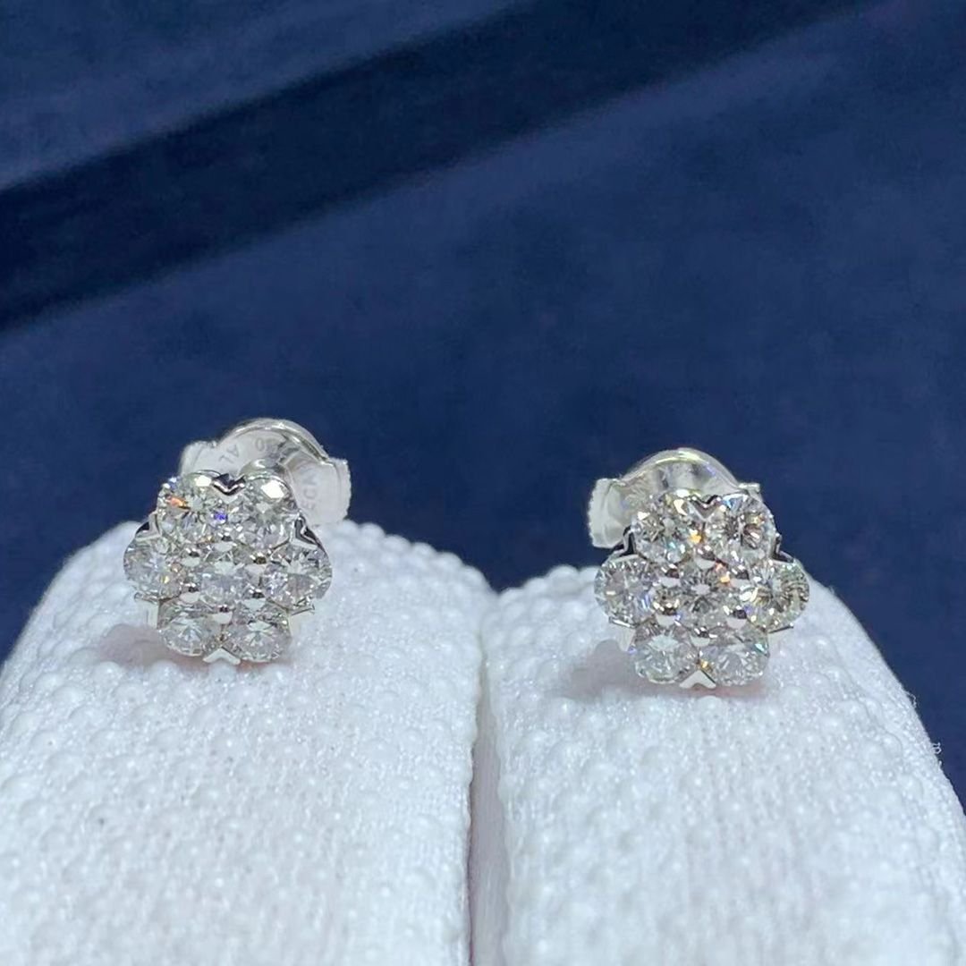 van cleef arpels 18k white gold diamond fleurette earstuds vcarp9x800
