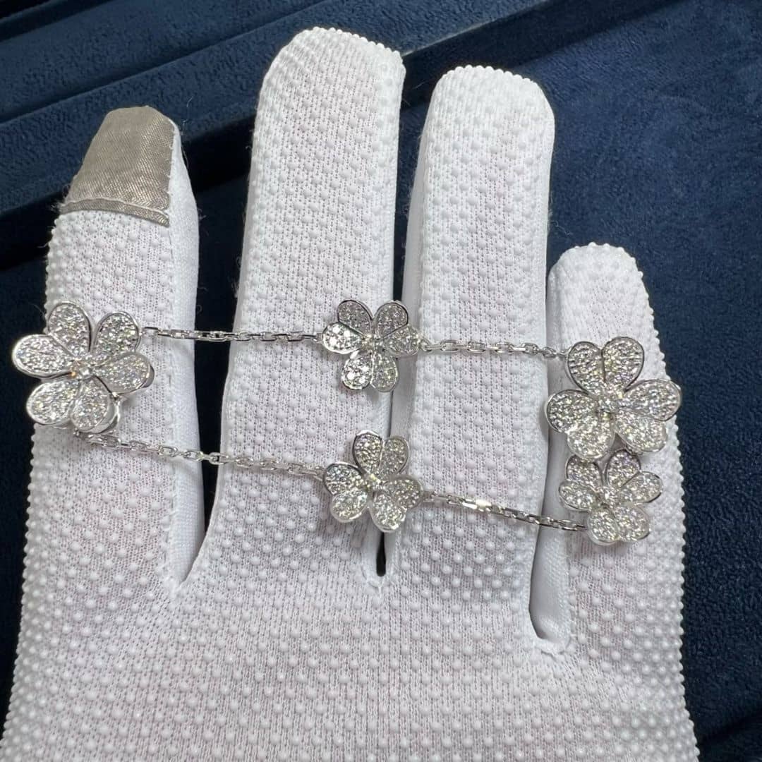 van cleef arpels 18k white gold pave diamond frivole 5 flowers bracelet vcarp6l700