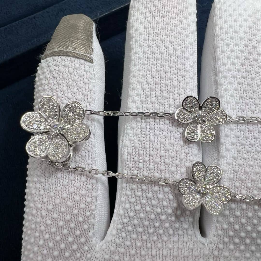 van cleef arpels 18k white gold pave diamond frivole 5 flowers bracelet vcarp6l700 2