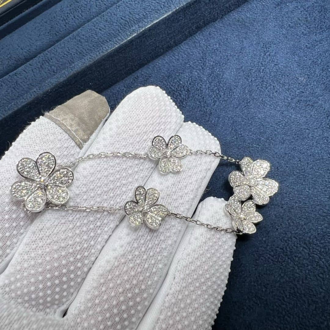 van cleef arpels 18k white gold pave diamond frivole 5 flowers bracelet vcarp6l700 3