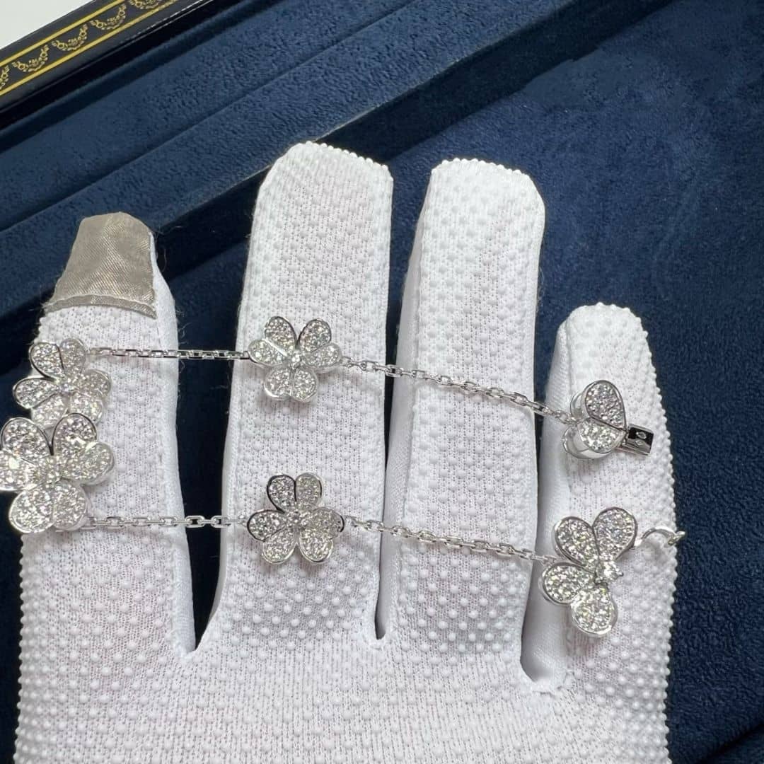 van cleef arpels 18k white gold pave diamond frivole 5 flowers bracelet vcarp6l700 4
