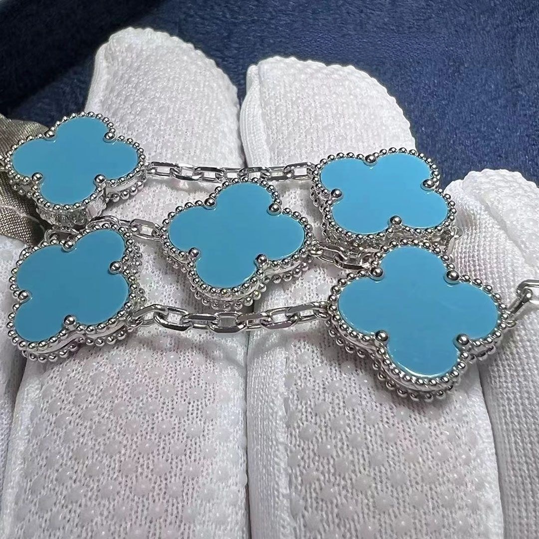 van cleef arpels 18k white gold and turquoise 5 motifs alhambra vintage bracelet 1