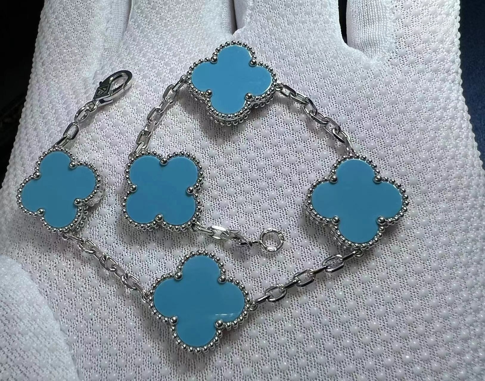 van cleef arpels 18k white gold and turquoise 5 motifs alhambra vintage bracelet