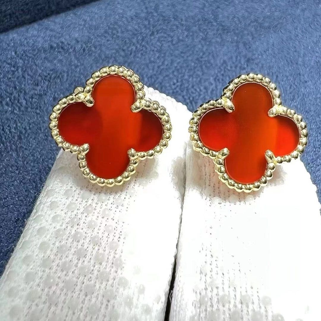 van cleef arpels 18k yellow gold carnelian vintage alhambra earrings vcard40400