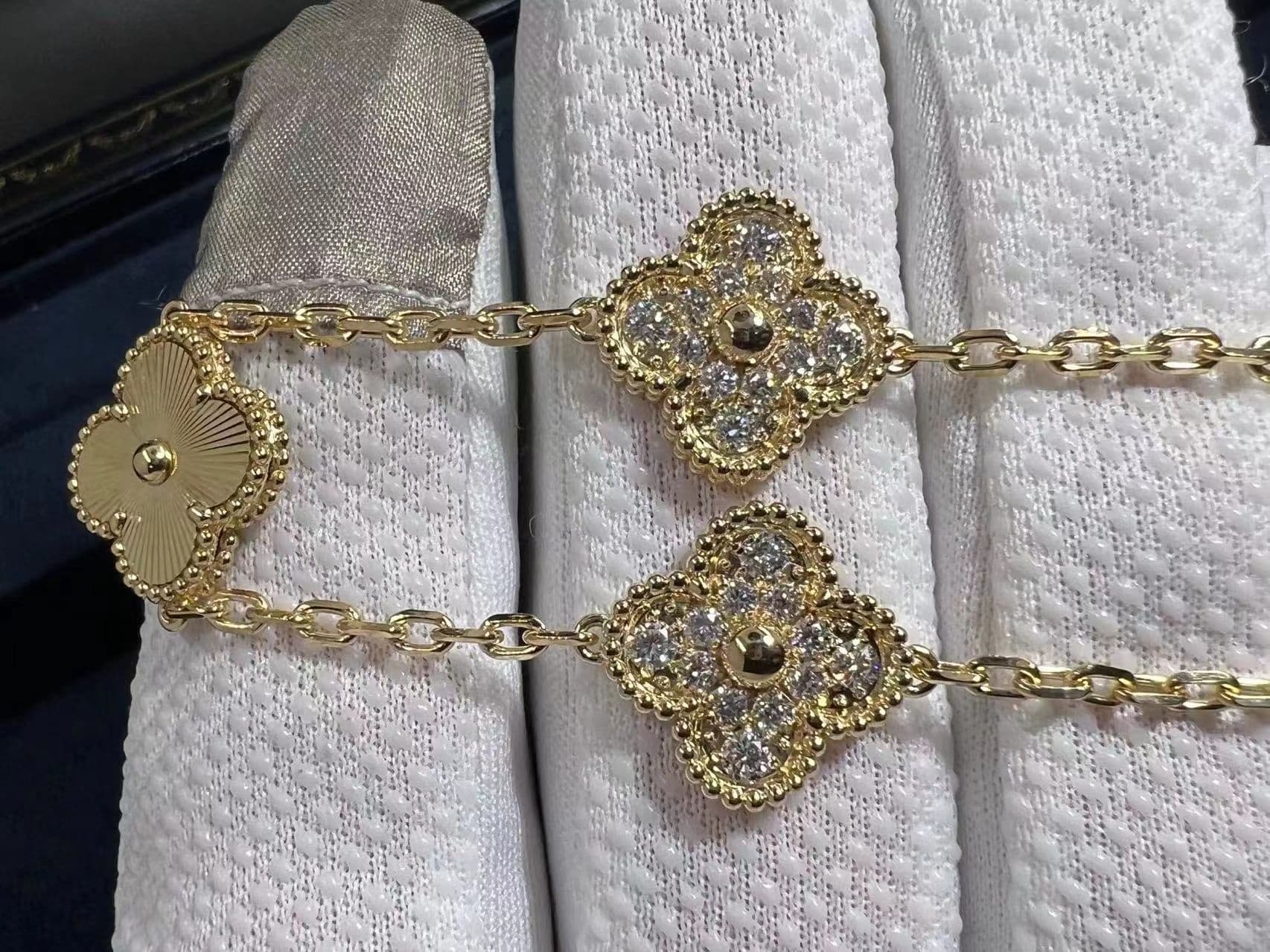 van cleef arpels 18k yellow gold diamond 5 motifs guilloche vintage alhambra bracelet vcarp4kn00 3