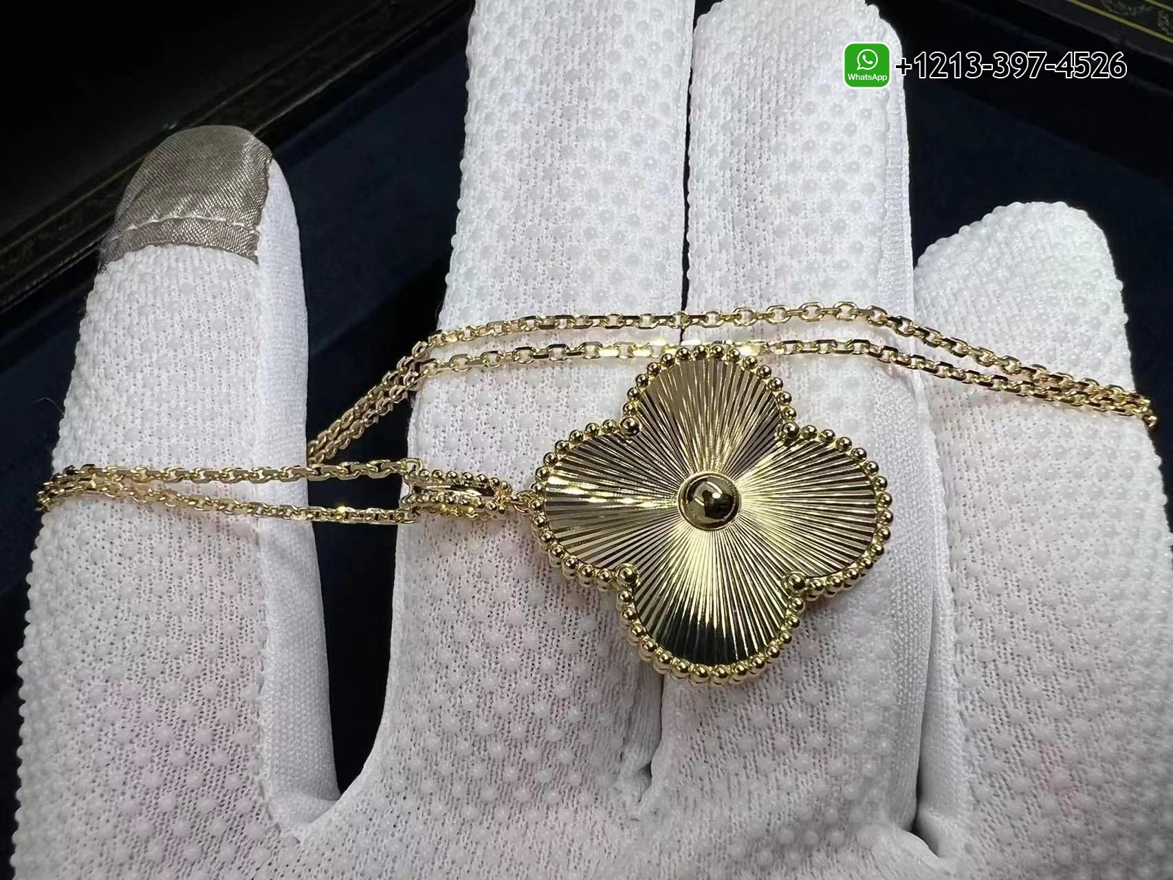 Van-Cleef-Arpels-18K-Yellow-Gold-Guilloche-1-Motif-Magic-Alhambra-Long-Necklace-VCARP4KO00-2.jpg Van Cleef & Arpels 18K Yellow Gold Guilloche 1 Motif Magic Alhambra Long Necklace Replica - High Quality 18k Gold and Diamond Luxury Distinctive Collection Designer Jewelry Customized Factory Price - Image 3