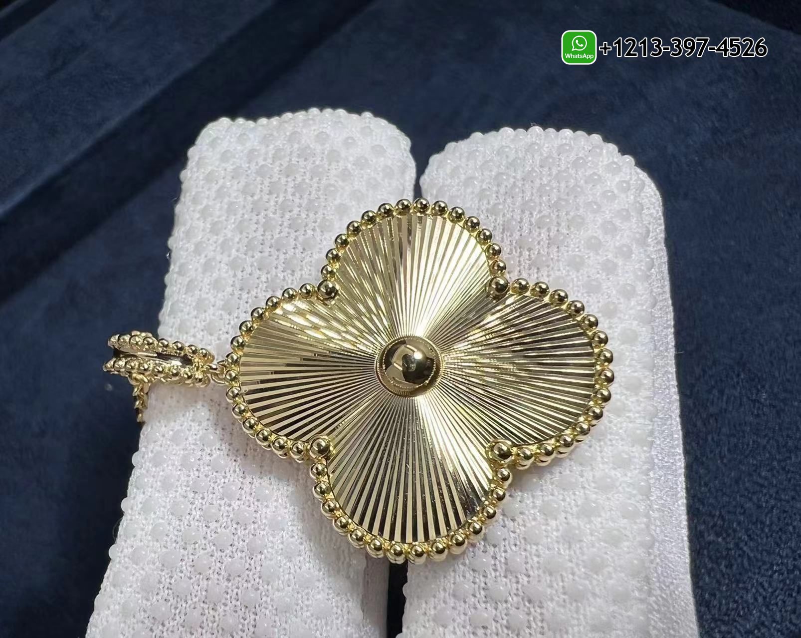 Van-Cleef-Arpels-18K-Yellow-Gold-Guilloche-1-Motif-Magic-Alhambra-Long-Necklace-VCARP4KO00-3.jpg Van Cleef & Arpels 18K Yellow Gold Guilloche 1 Motif Magic Alhambra Long Necklace Replica - High Quality 18k Gold and Diamond Luxury Distinctive Collection Designer Jewelry Customized Factory Price - Image 4