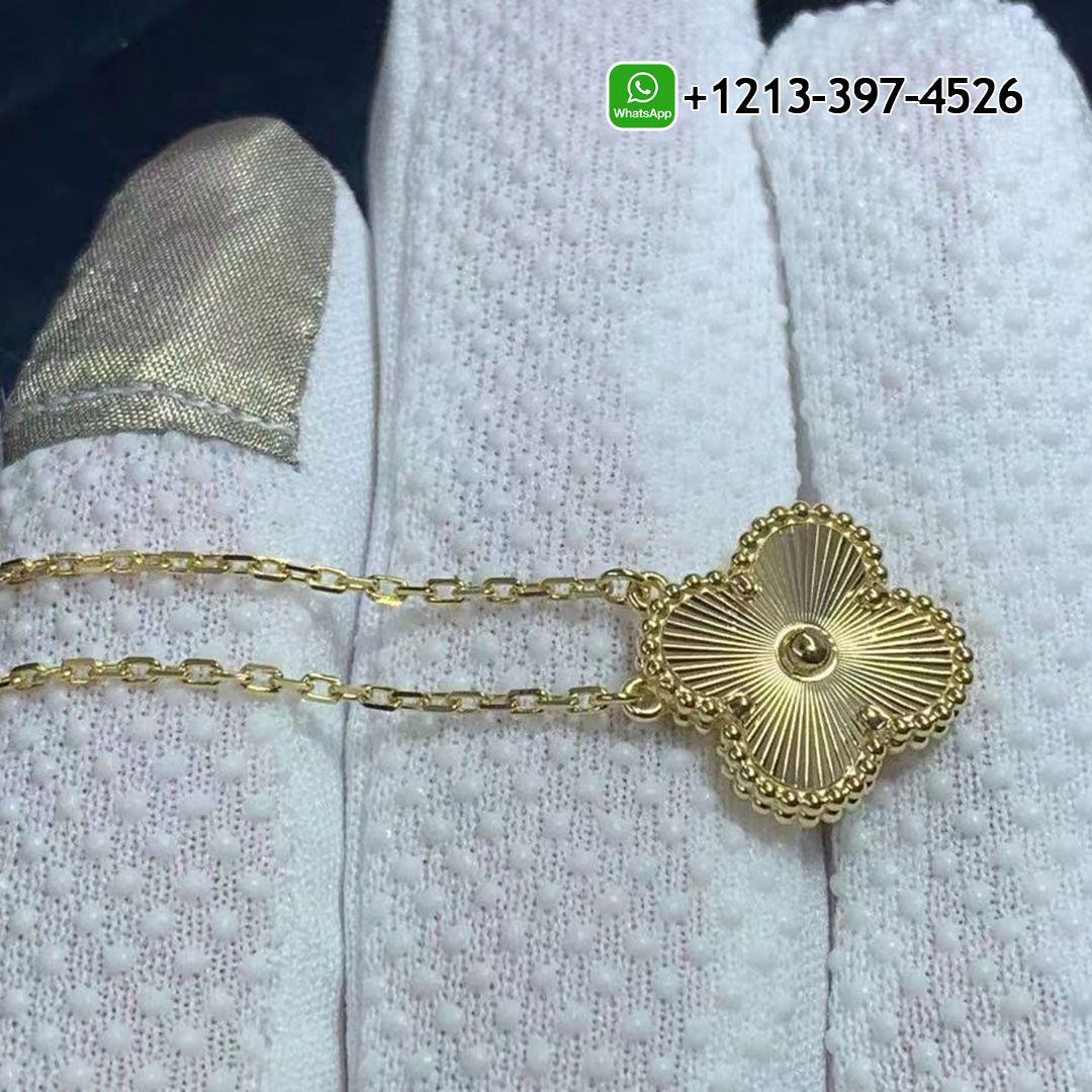 Custom Made Best Quality 1:1 Van Cleef & Arpels 18K Yellow Gold Guilloche Vintage Alhambra Pendant Necklace - High Quality 18k Gold and Diamond Luxury Distinctive Collection Designer Jewelry Customized Factory Price Van Cleef Arpels 18K Yellow Gold Guilloche Vintage Alhambra Pendant Necklace VCARP4KL00