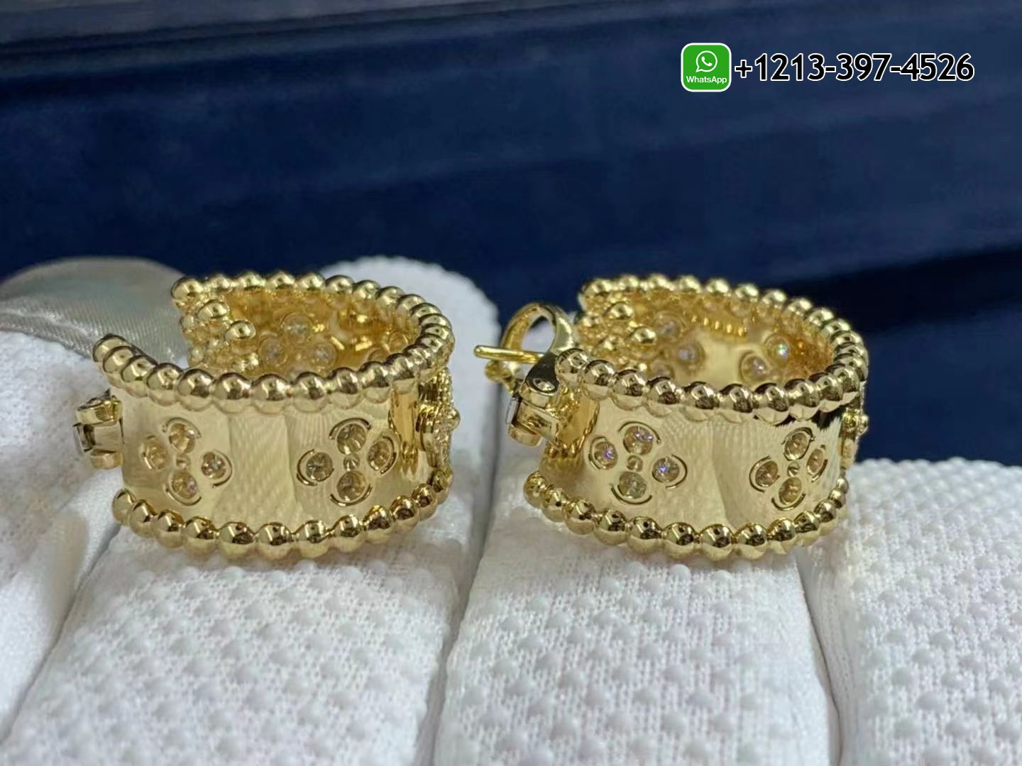 Van-Cleef-Arpels-18K-Yellow-Gold-Perlee-Clovers-Diamonds-Hoop-Earrings-VCARO3YE00-8.jpg Best Quality 1:1 Van Cleef & Arpels 18K Yellow Gold Perlée Clovers Diamonds Hoop Earrings - High Quality 18k Gold and Diamond Luxury Distinctive Collection Designer Jewelry Customized Factory Price - Image 9