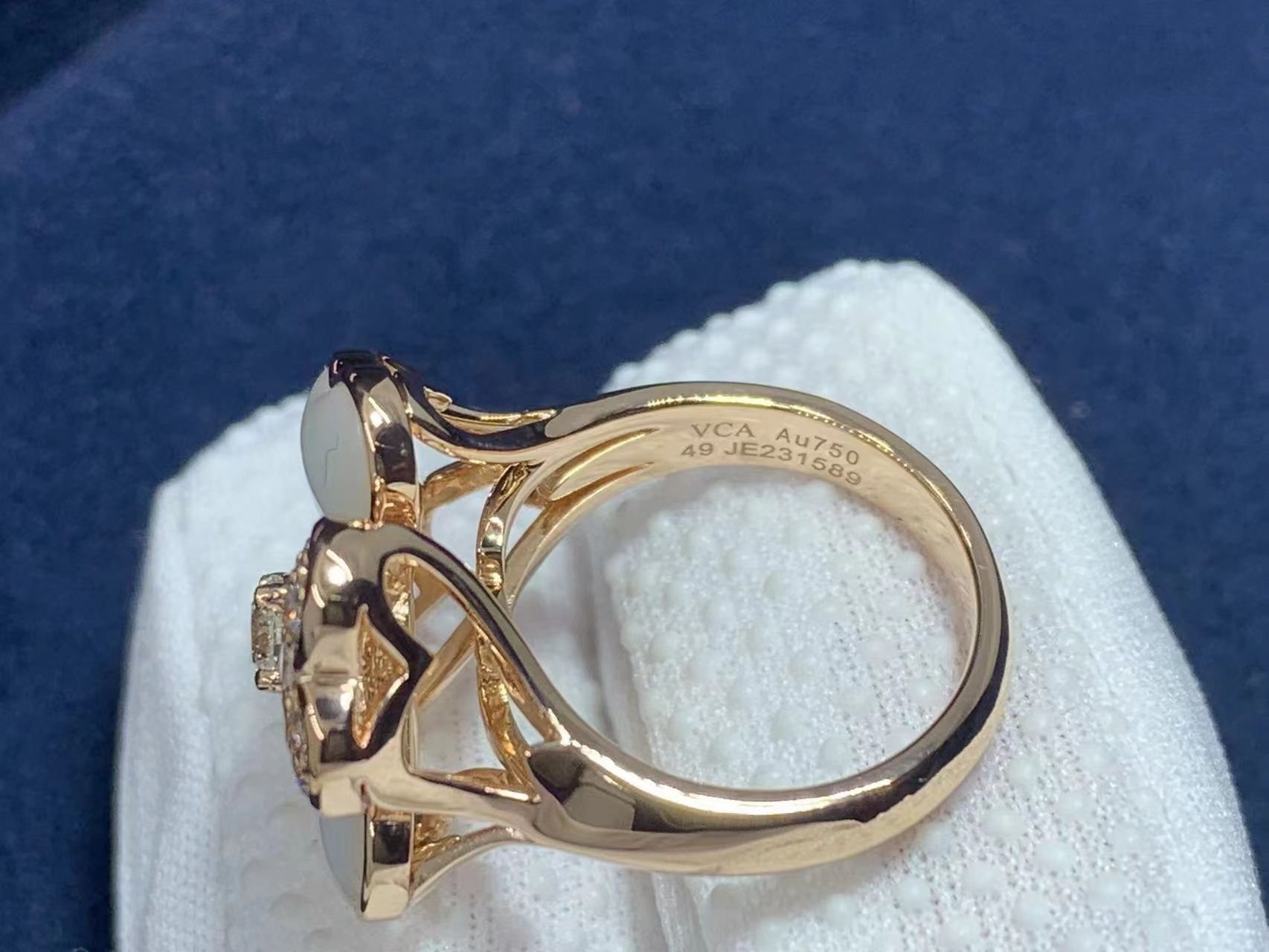 van cleef arpels 18k rose gold mother of pearl and diamond medium model cosmos ring vcaro51y00 1