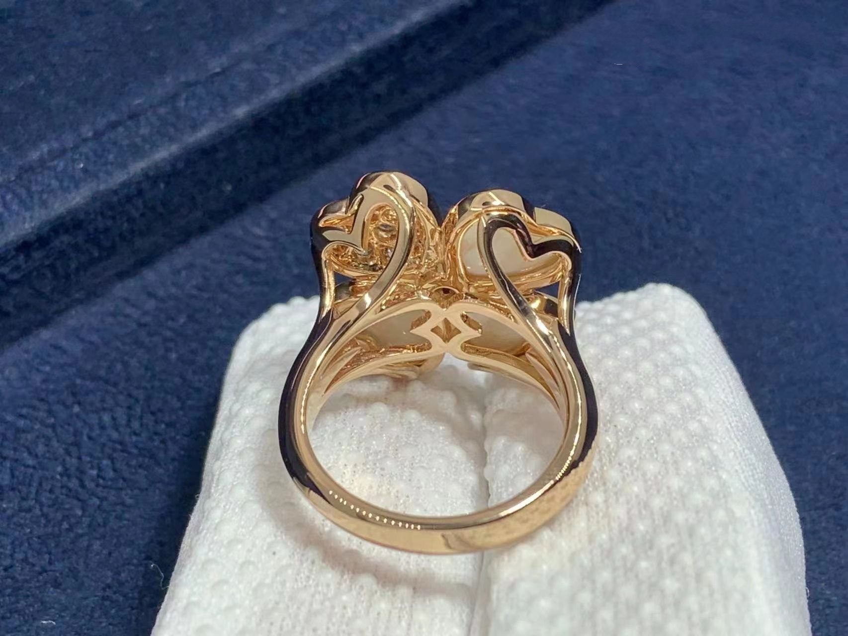 van cleef arpels 18k rose gold mother of pearl and diamond medium model cosmos ring vcaro51y00 3