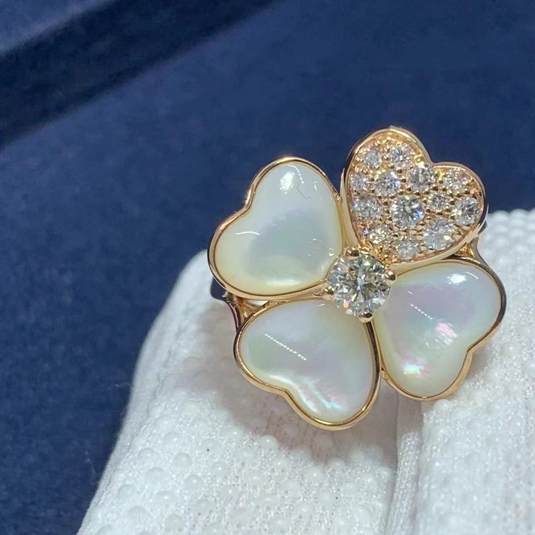 van cleef arpels 18k rose gold mother of pearl and diamond medium model cosmos ring vcaro51y00