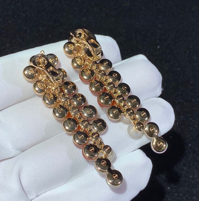 van cleef arpels 18k rose gold mother of pearl carnelian diamonds bouton dor earrings vcaro77300 4