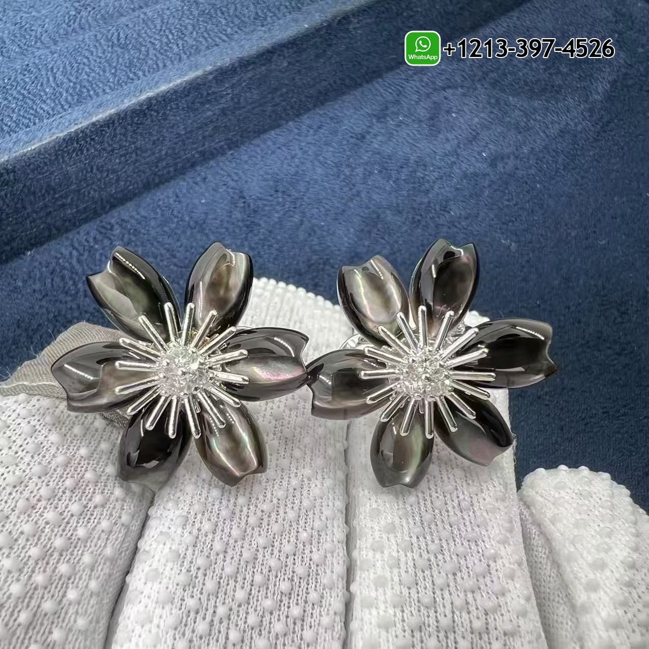 Van Cleef Arpels 18k White Gold MiNi Model Mother Of Pearl Flower Rose De Noel Earrings VCARP7TJ00