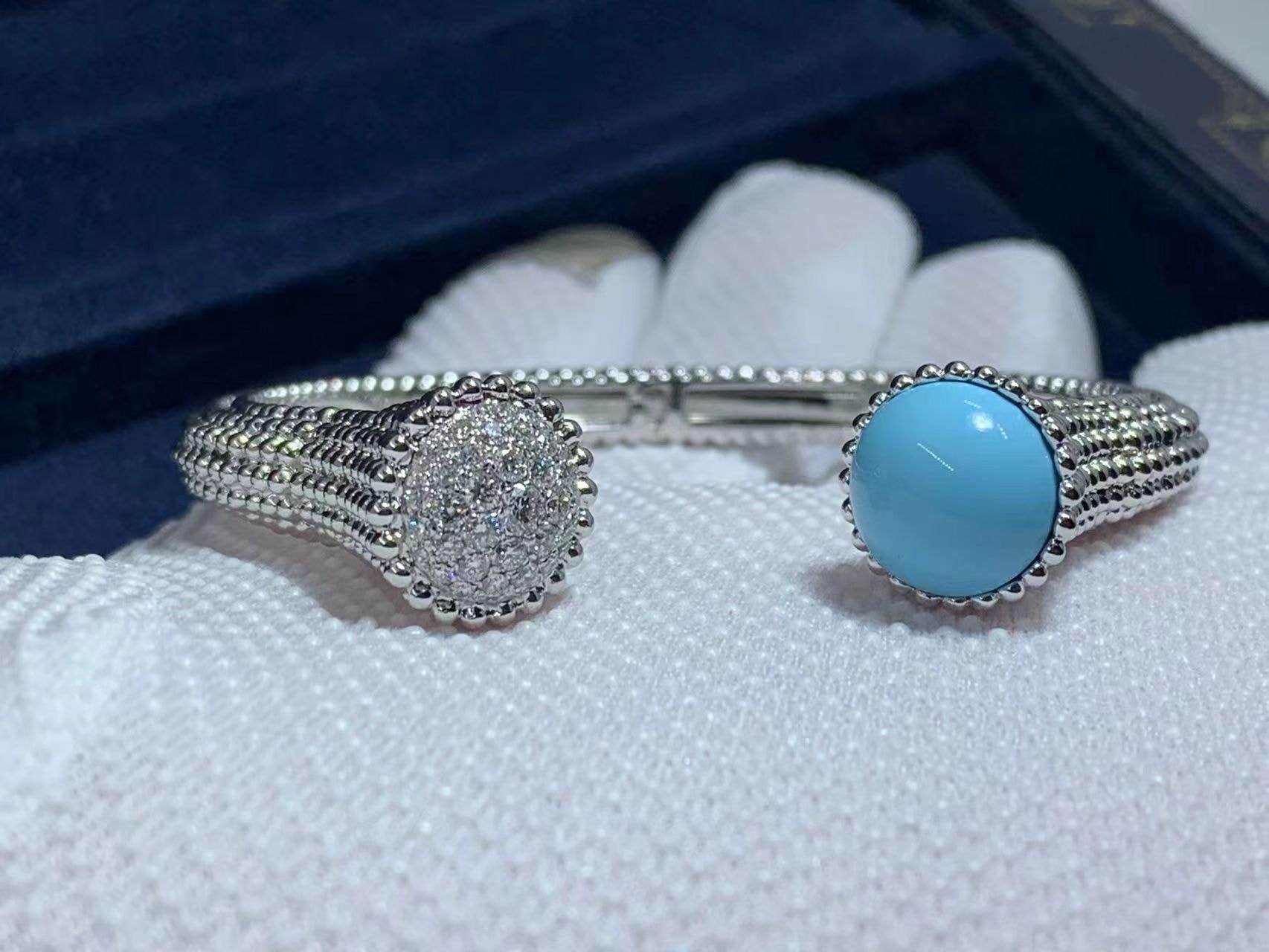 van cleef arpels 18k white gold turquoise diamond perlee couleurs bracelet vcarp27800 6