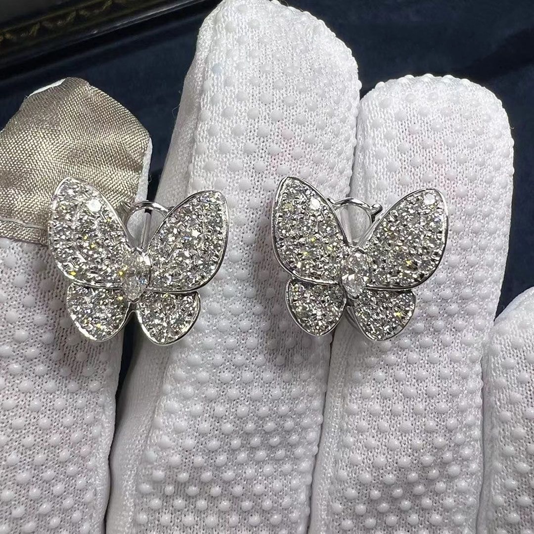 van cleef arpels 18k white gold two butterfly diamond earrings vcarb82900