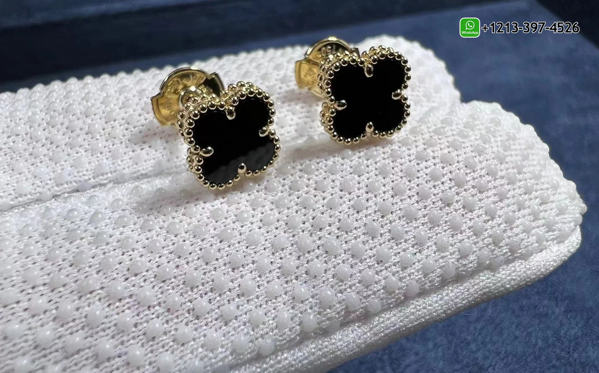 Van-Cleef-Arpels-18k-Yellow-Gold-Sweet-Alhambra-Onyx-Earstud-Earrings-VCARA44900-4.jpg Best Sellers 1:1 Quality Cheap Custom Made Van Cleef & Arpels 18k Yellow Gold Sweet Alhambra Onyx Earstud Earrings - High Quality 18k Gold and Diamond Luxury Distinctive Collection Designer Jewelry Customized Factory Price - Image 5