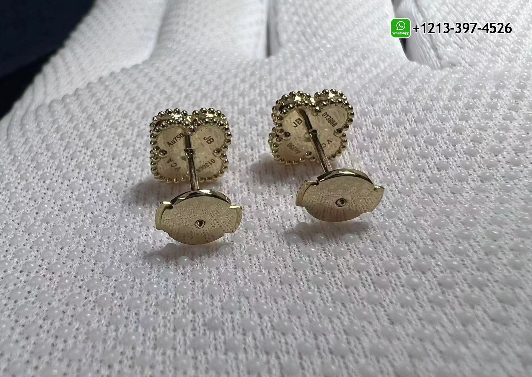 Van-Cleef-Arpels-18k-Yellow-Gold-Sweet-Alhambra-Onyx-Earstud-Earrings-VCARA44900-6.jpg Best Sellers 1:1 Quality Cheap Custom Made Van Cleef & Arpels 18k Yellow Gold Sweet Alhambra Onyx Earstud Earrings - High Quality 18k Gold and Diamond Luxury Distinctive Collection Designer Jewelry Customized Factory Price - Image 7