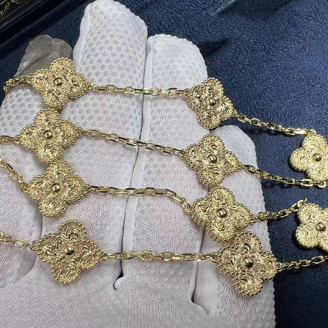 van cleef arpels 18k yellow gold vintage alhambra 10 motif necklace vcaro1id00