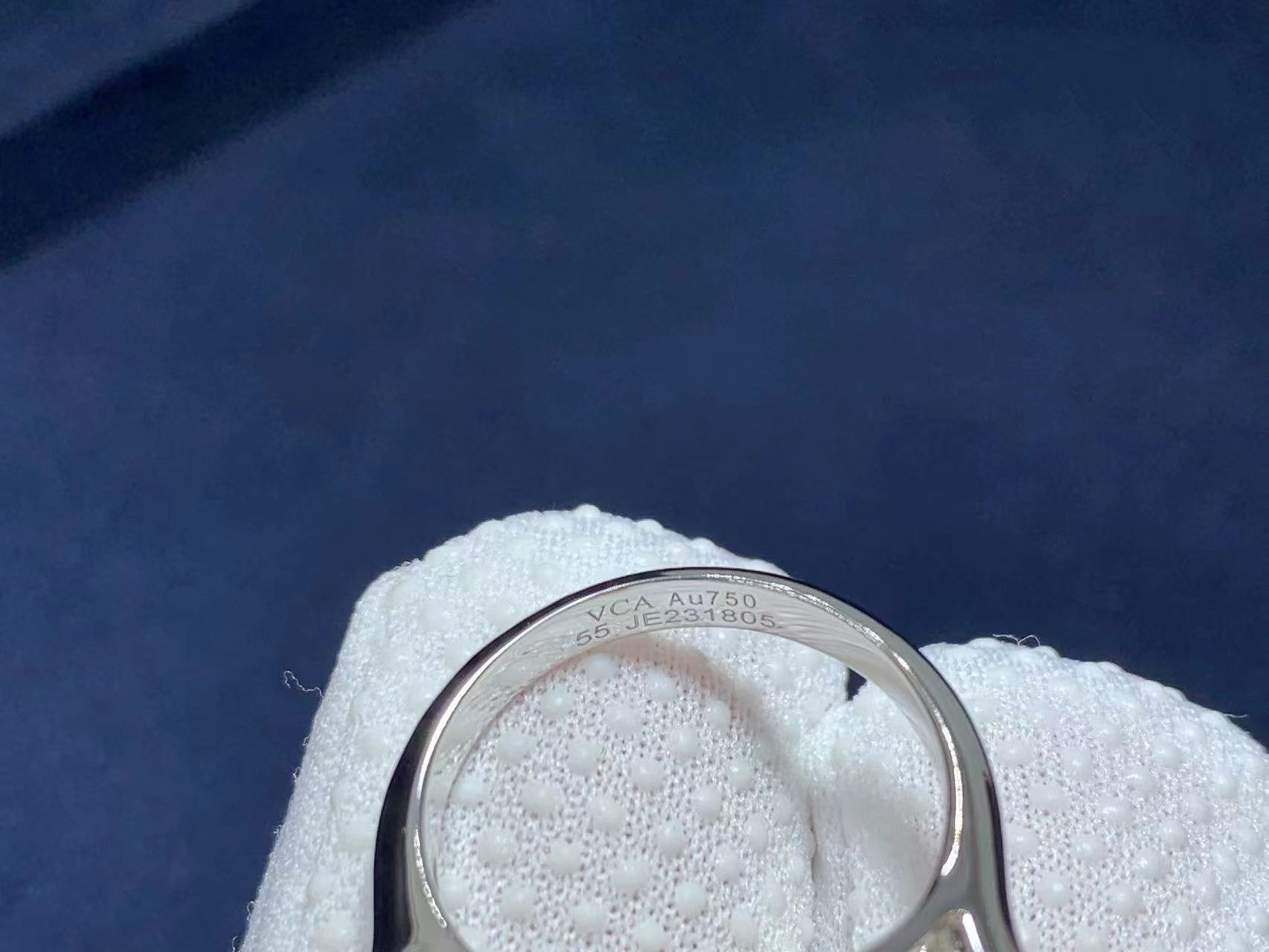 van cleef arpels diamond and pink sapphire two butterfly between the finger ring vcaro3m500 1