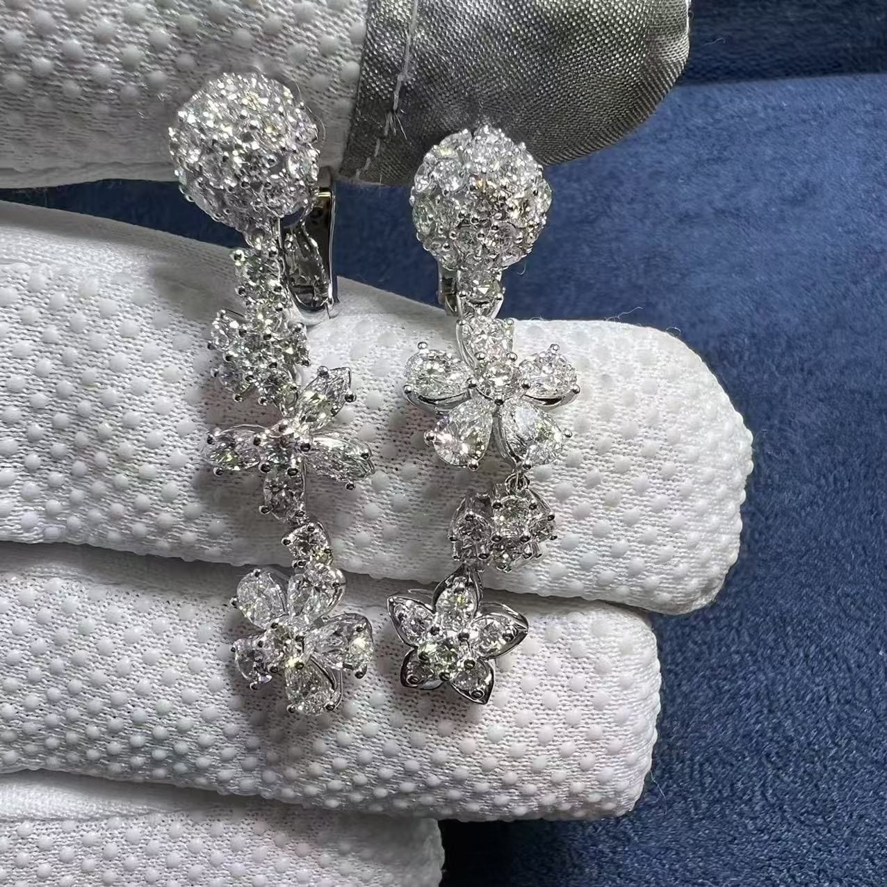 van cleef arpels folie des pres 18k white gold 7.32ct diamond earrings vcarp05h00