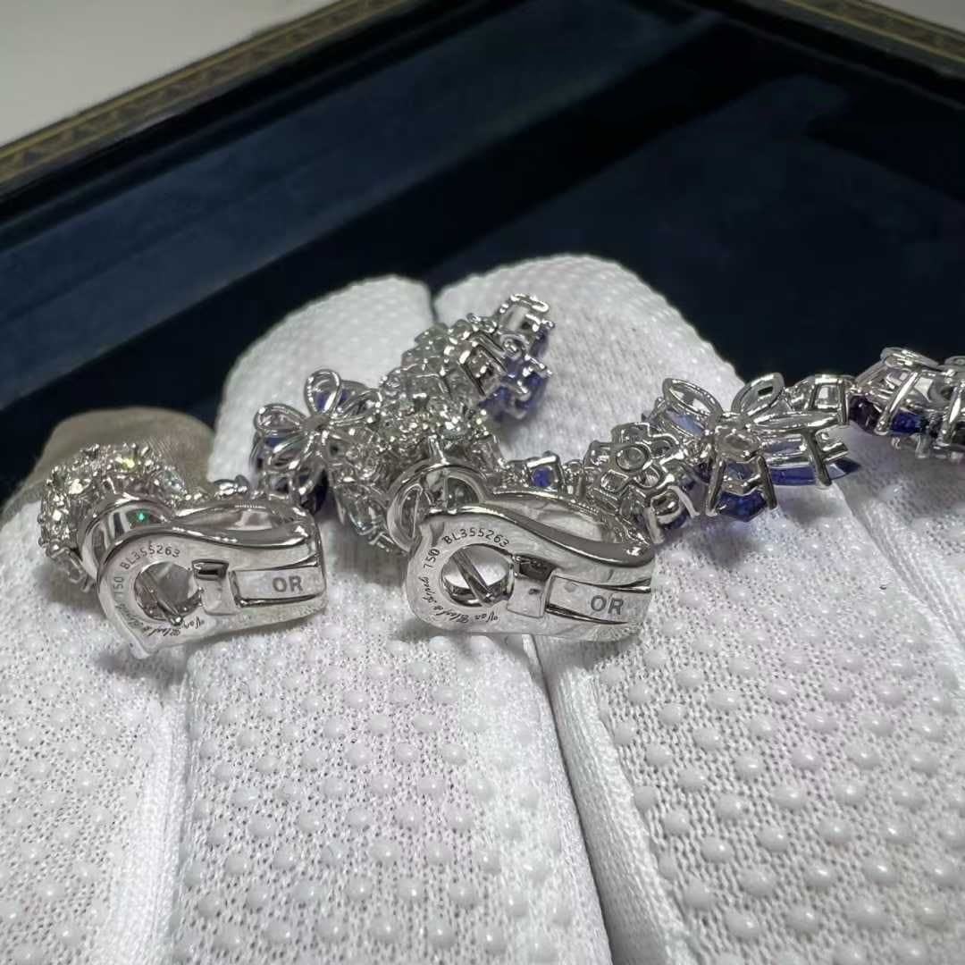 van cleef arpels folie des pres blue sapphire diamonds 18k white gold earrings vcarp05g00 5
