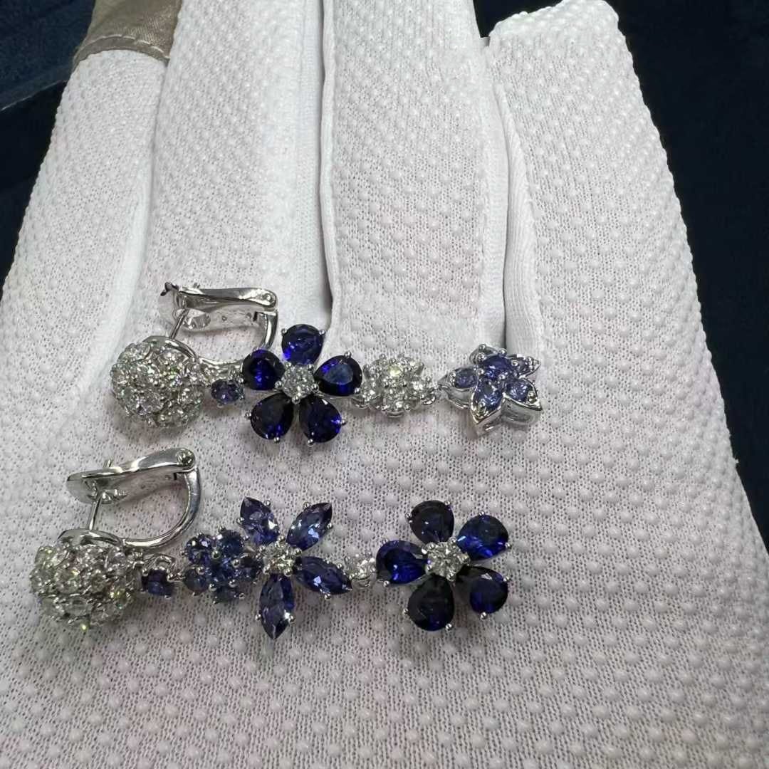 van cleef arpels folie des pres blue sapphire diamonds 18k white gold earrings vcarp05g00 7