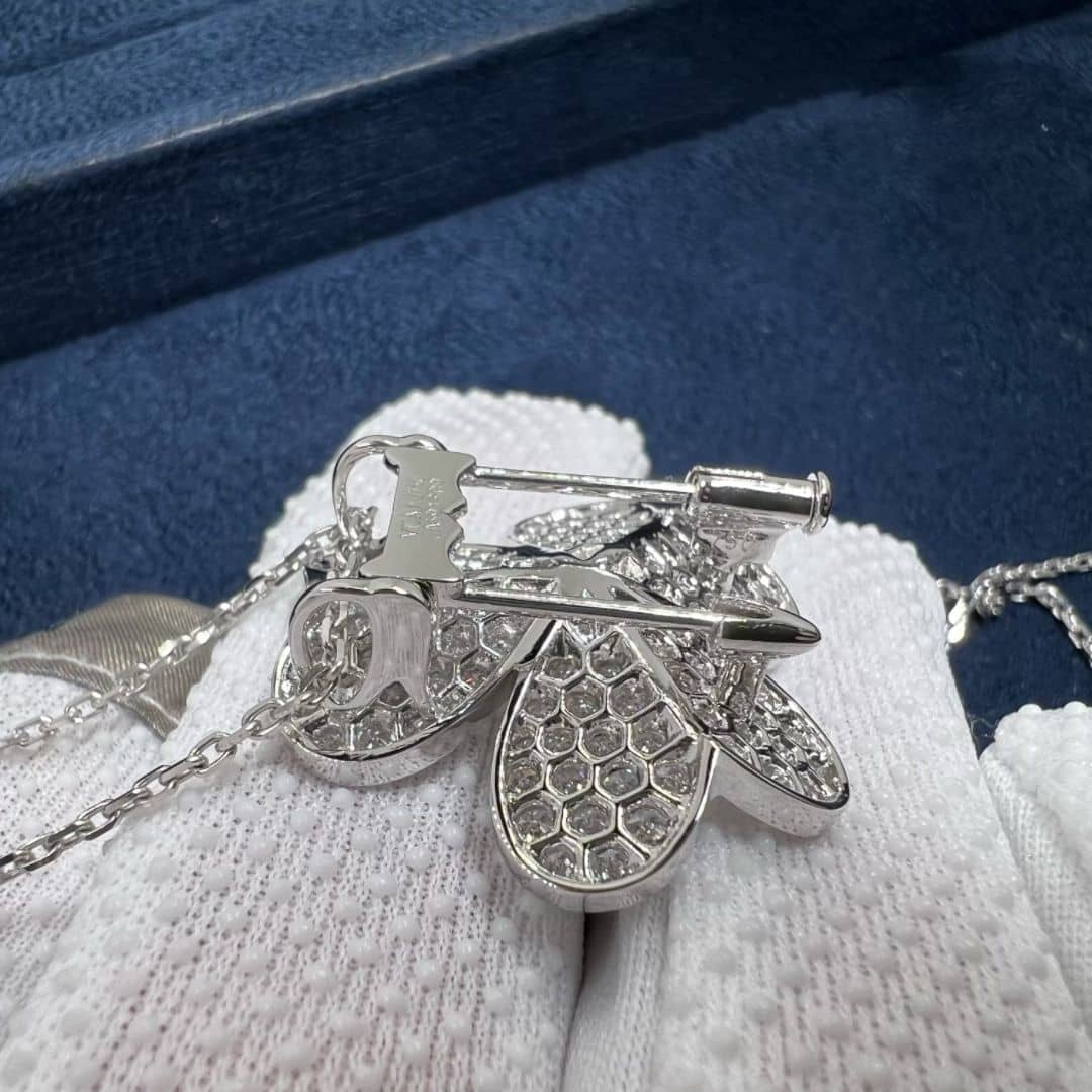van cleef arpels frivole 18k white gold pave diamonds very large model clip pendant necklace vcarpjmx00 4