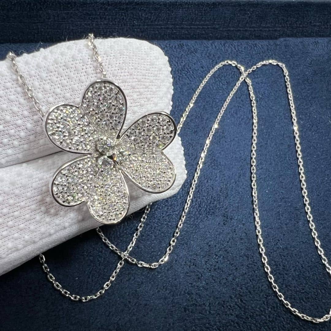 van cleef arpels frivole 18k white gold pave diamonds very large model clip pendant necklace vcarpjmx00