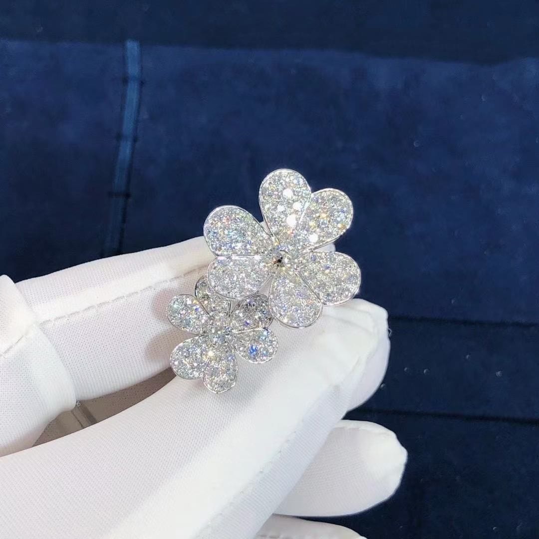 van cleef arpels frivole pave diamond 18k white gold between the finger ring vcarb67500 1