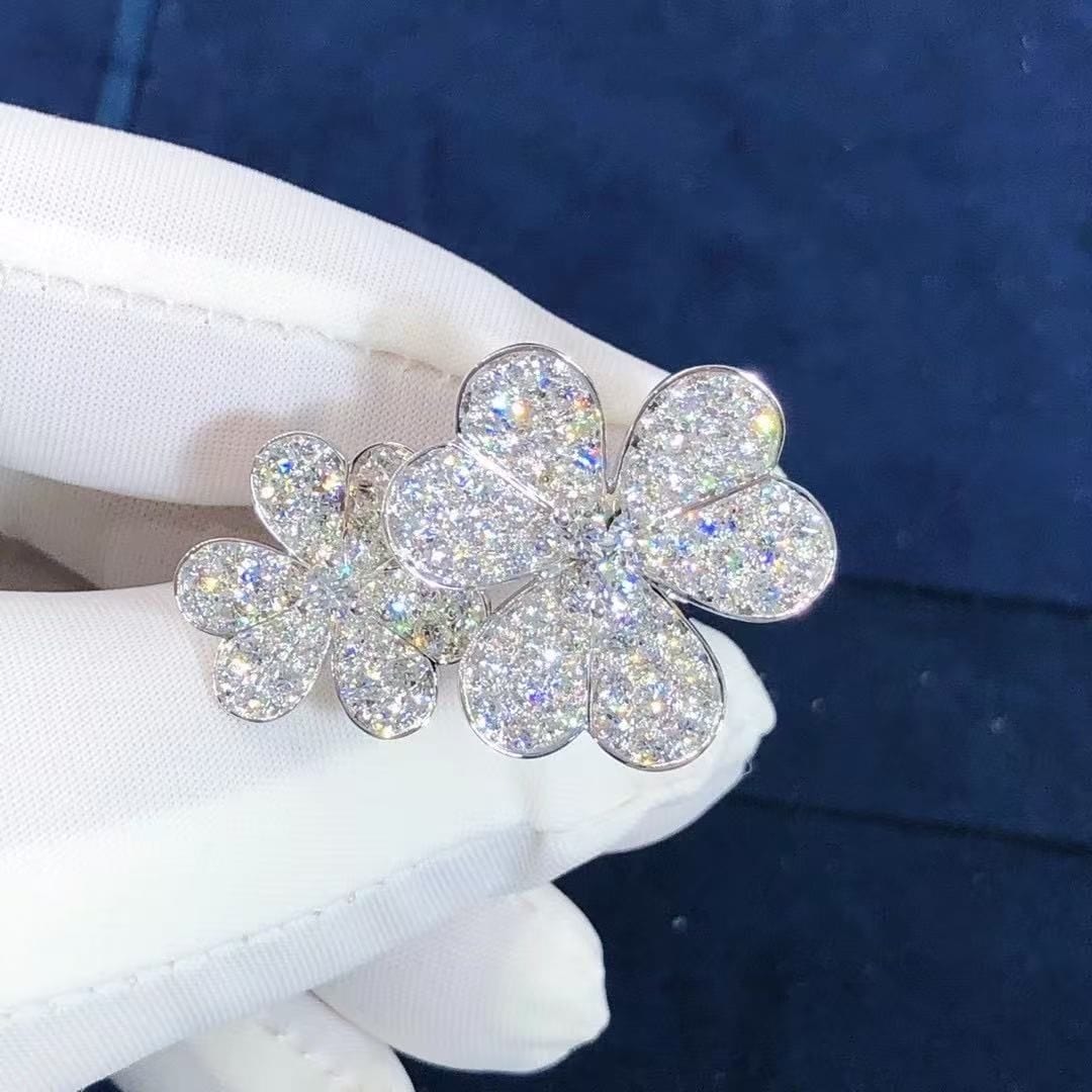 van cleef arpels frivole pave diamond 18k white gold between the finger ring vcarb67500 3