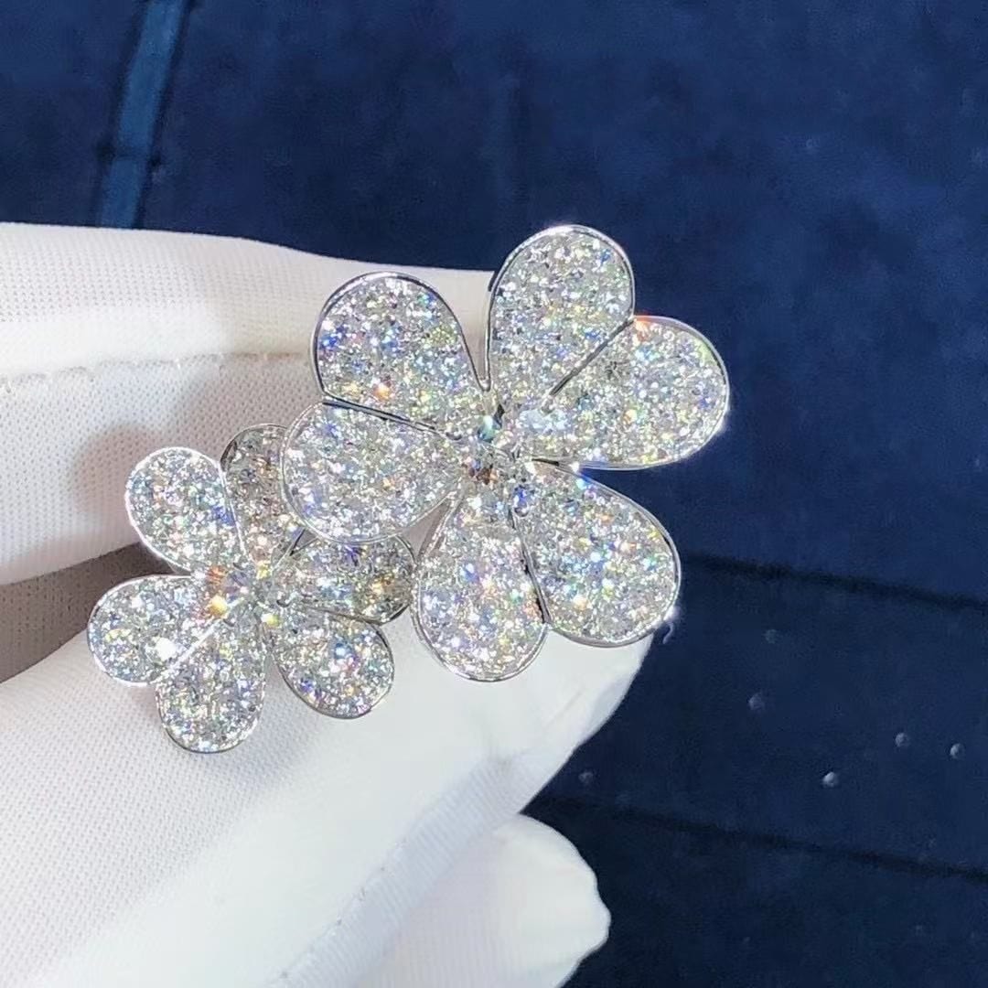 van cleef arpels frivole pave diamond 18k white gold between the finger ring vcarb67500 4