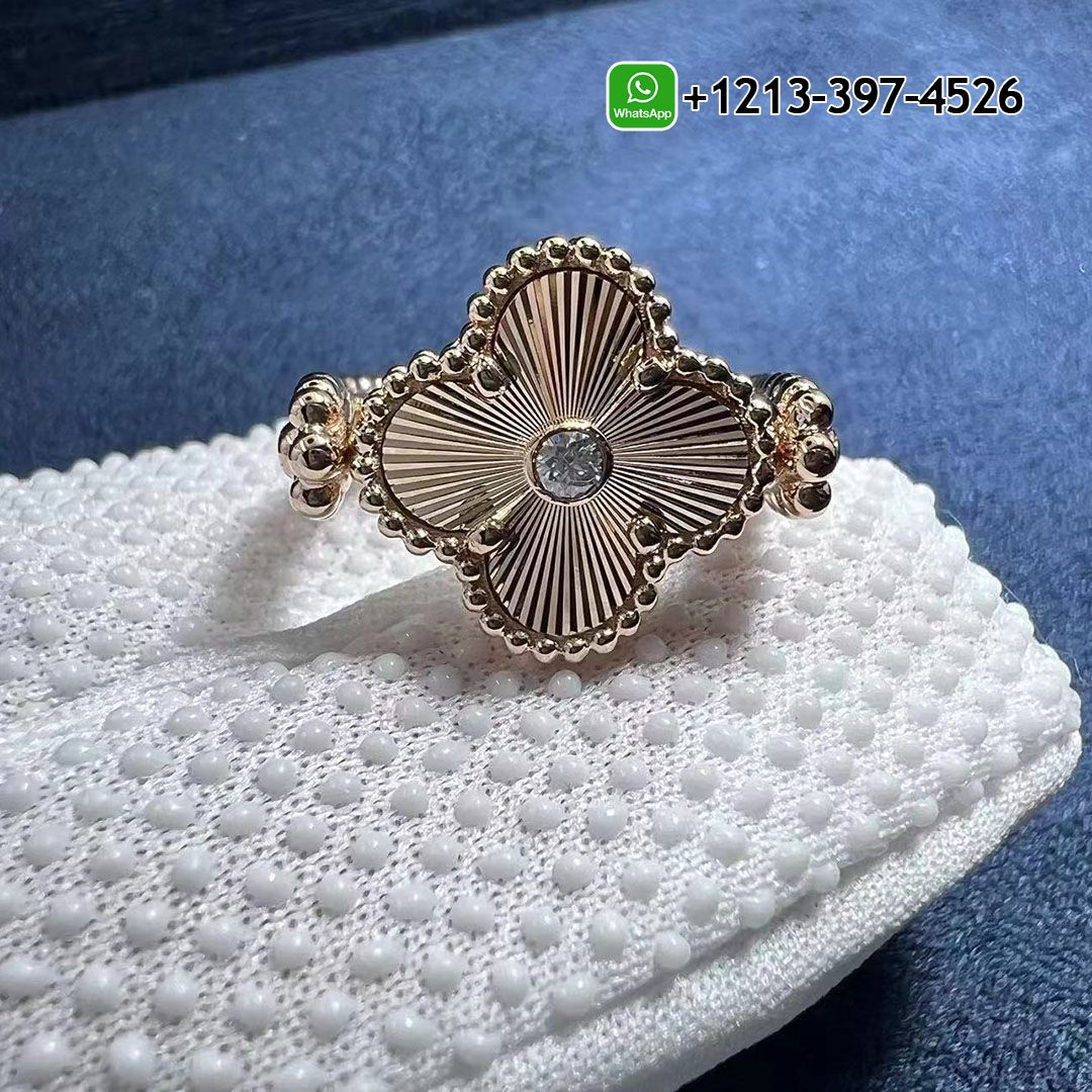 1:1 Top Quality Cheap Van Cleef & Arpels Guilloche 18k Rose Gold Carnelian Diamond Vintage Alhambra Reversible Ring - High Quality 18k Gold and Diamond Luxury Distinctive Collection Designer Jewelry Customized Factory Price