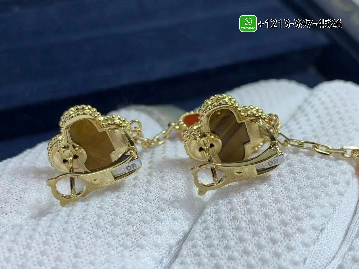 Van-Cleef-Arpels-Magic-Alhambra-18k-Yellow-Gold-Carnelian-and-Tigers-Eye-2-Motifs-Earrings-VCARN5JR00-5.jpg Best Sellers 1:1 Quality Cheap Custom Made Van Cleef & Arpels Magic Alhambra 18k Yellow Gold Carnelian and Tiger’s Eye 2 Motifs Earrings - High Quality 18k Gold and Diamond Luxury Distinctive Collection Designer Jewelry Customized Factory Price - Image 6
