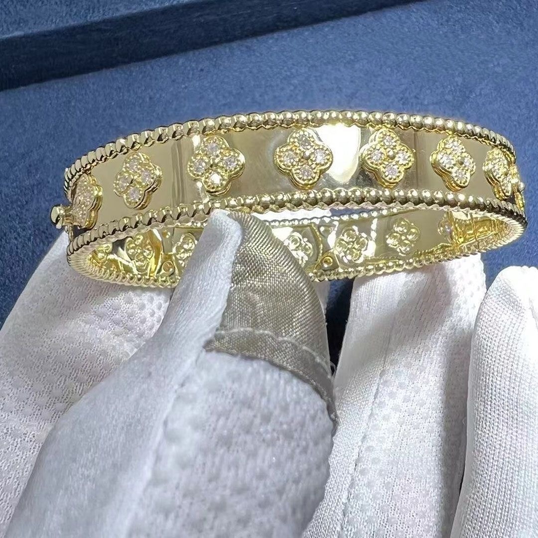 van cleef arpels perlee clovers diamond 18k yellow gold bangle bracelet vcaro3yb00