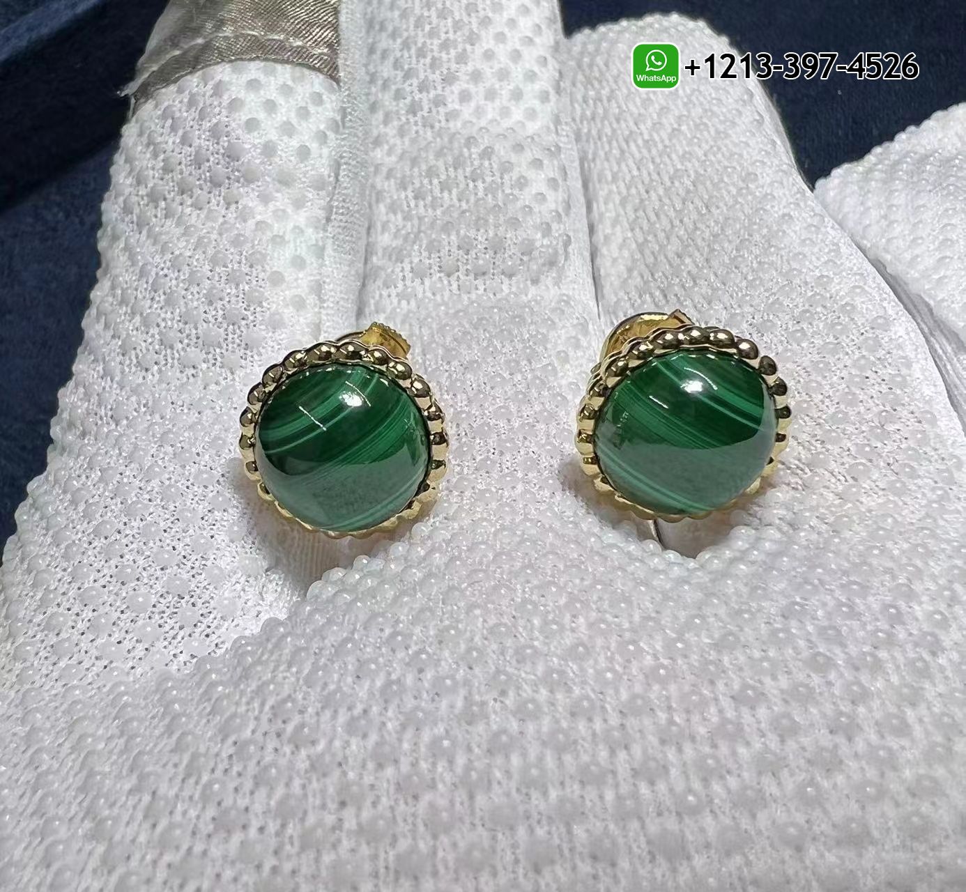 Van-Cleef-Arpels-Perlee-Couleurs-Malachite-18K-Yellow-Gold-Stud-Earrings-VCARP4DS00-1.jpg Best Sellers Quality 1:1 Copy Van Cleef & Arpels Perlée Couleurs Malachite 18K Yellow Gold Stud Earrings - High Quality 18k Gold and Diamond Luxury Distinctive Collection Designer Jewelry Customized Factory Price - Image 2
