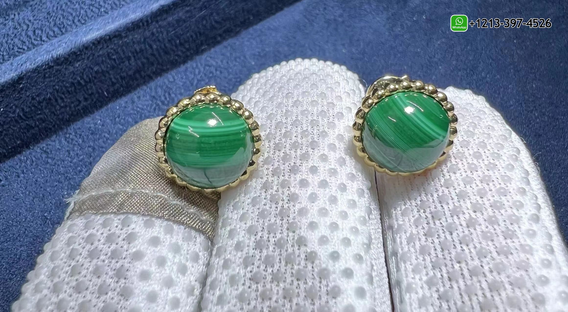 Van-Cleef-Arpels-Perlee-Couleurs-Malachite-18K-Yellow-Gold-Stud-Earrings-VCARP4DS00-6.jpg Best Sellers Quality 1:1 Copy Van Cleef & Arpels Perlée Couleurs Malachite 18K Yellow Gold Stud Earrings - High Quality 18k Gold and Diamond Luxury Distinctive Collection Designer Jewelry Customized Factory Price - Image 7
