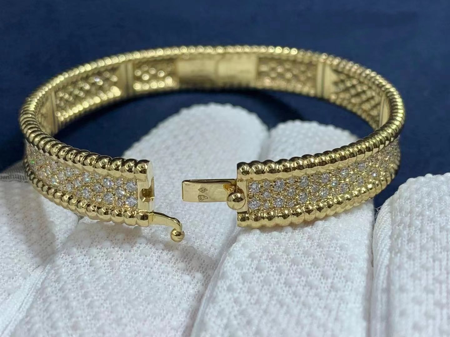van cleef arpels perlee diamond 3 row 18k yellow gold bracelet vcaro3yc00 5