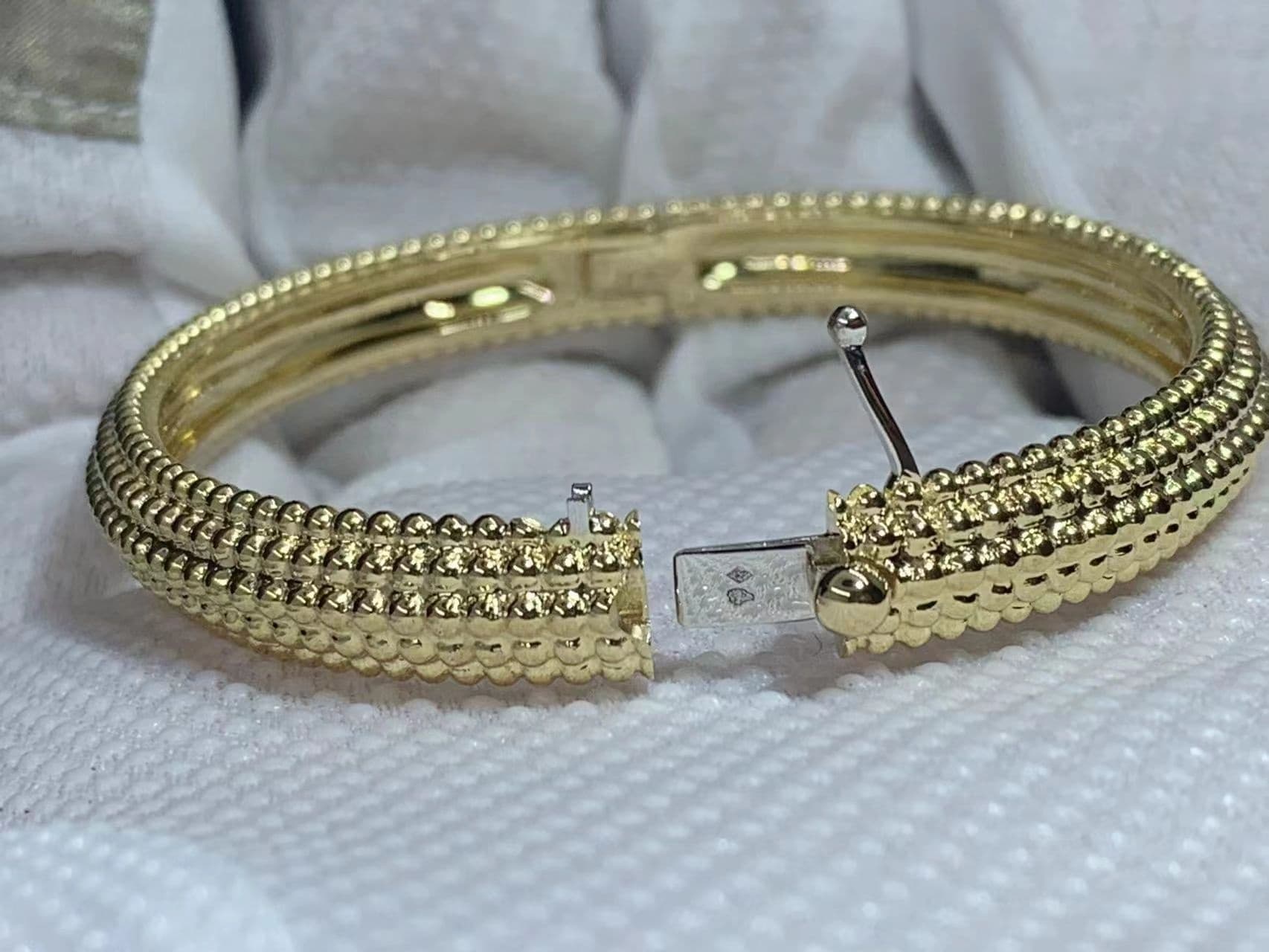 van cleef arpels pure 18k yellow gold perlee pearls of gold 5 row bracelet vcarp0x200 4