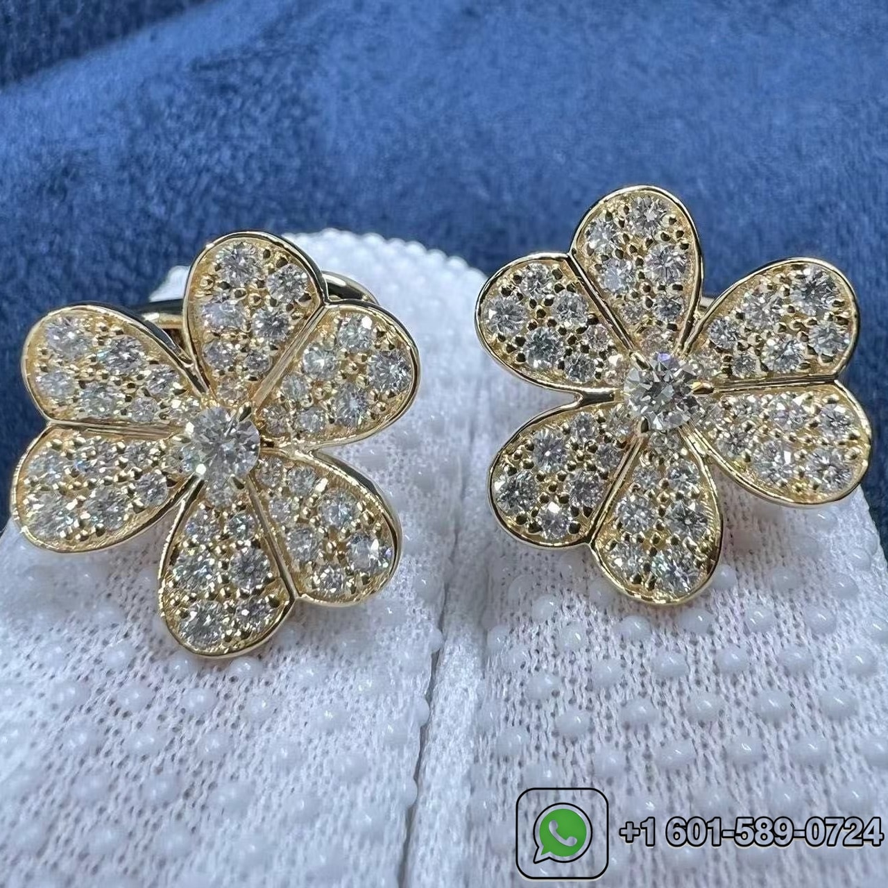 van cleef arpels small model frivole 18k yellow gold diamond earrings vcarp0j900 5