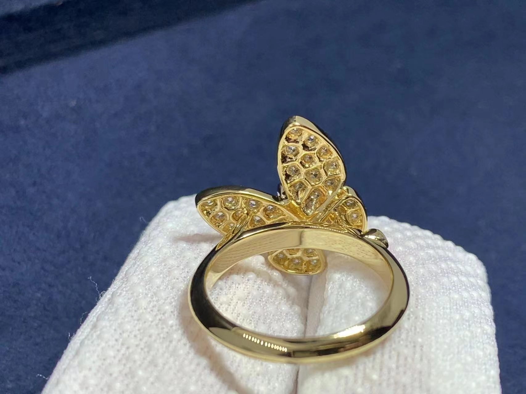 van cleef arpels two butterfly 18k yellow diamond gold ring vcarp3dq00 5
