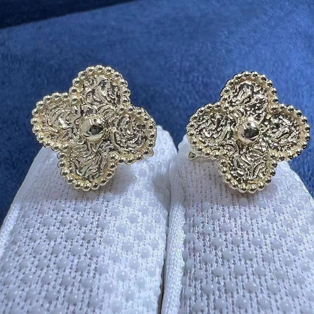 van cleef arpels vintage alhambra 18k yellow gold earrings – vcaro1ih00