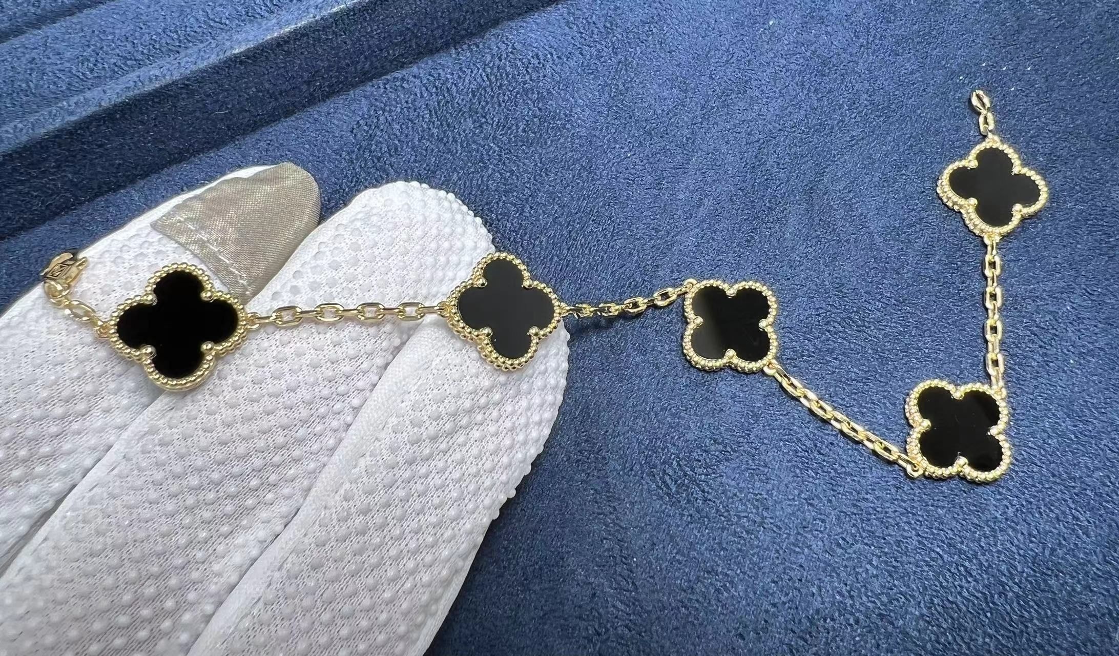 van cleef arpels vintage alhambra 5 motif 18k yellow gold bracelet vcara41300 5
